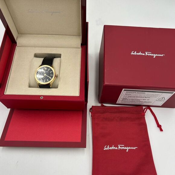 Men's Salvatore Ferragamo, Swiss watch 42 mm black strap NWT - Picture 4 of 10